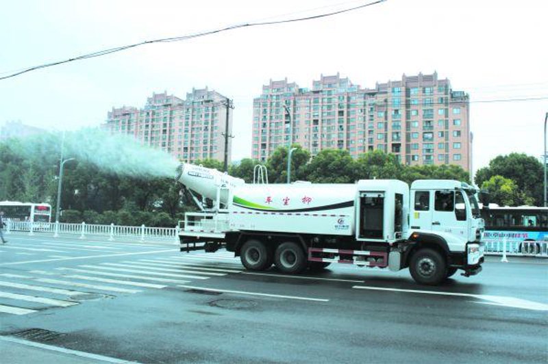 抑尘车